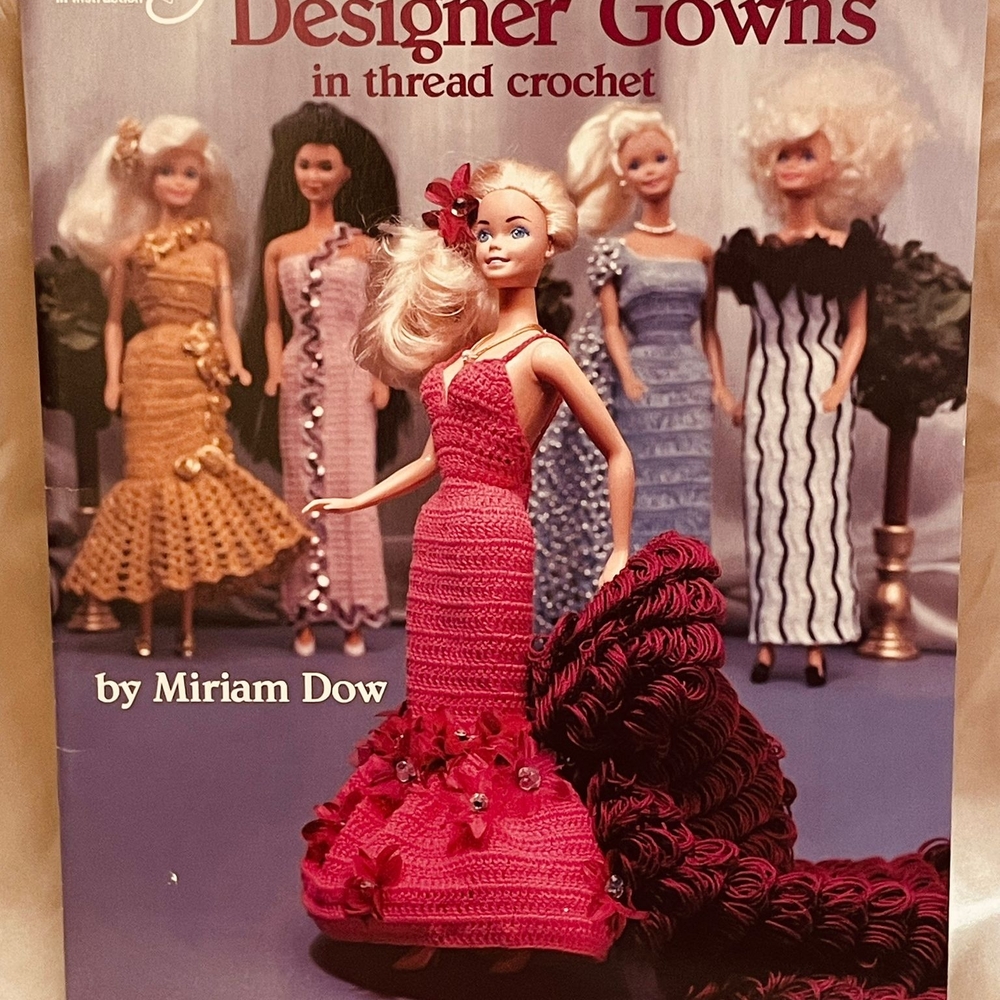 Designer Gowns in Thread Crochet Book